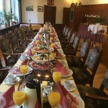Zum Lutten Didi Hotel 3*